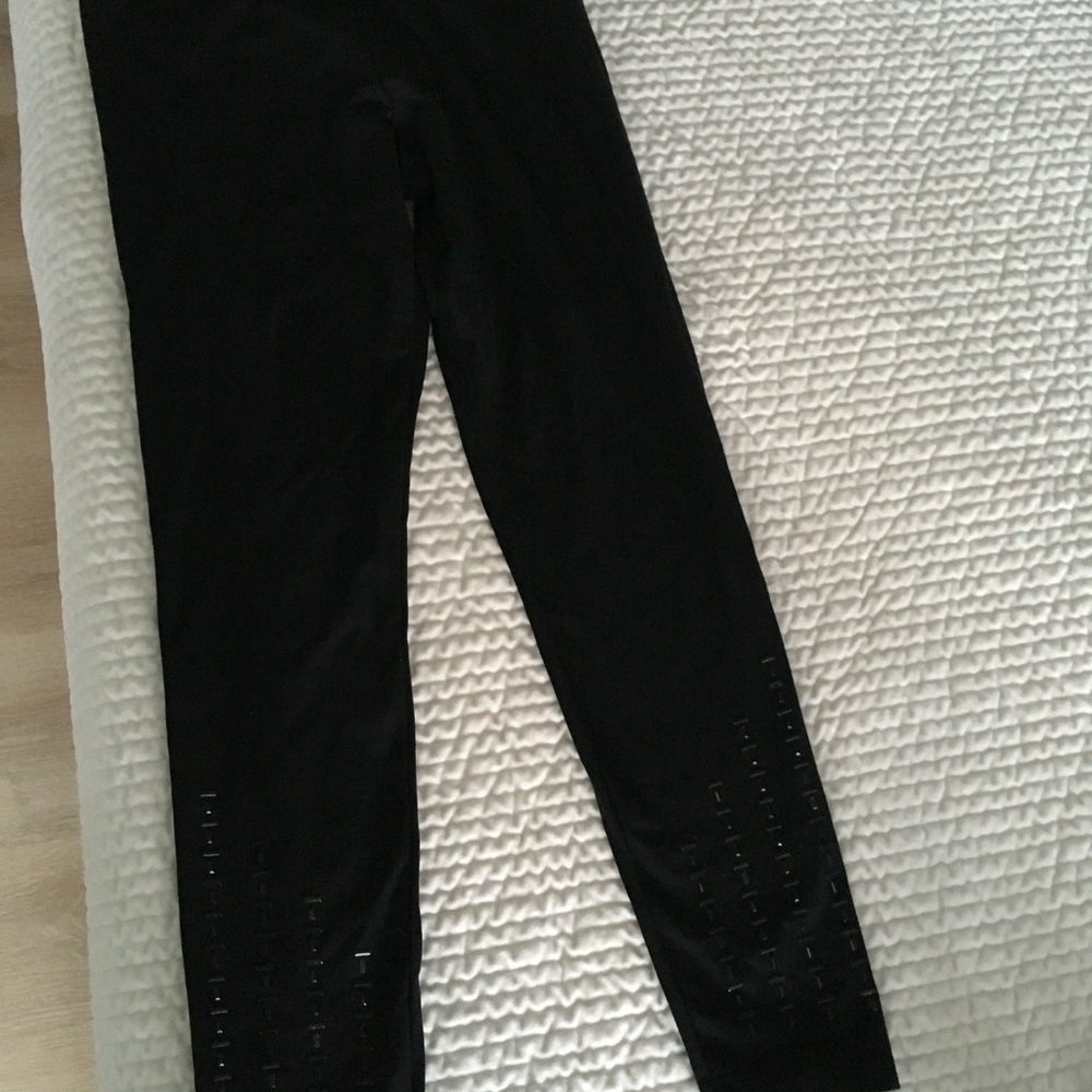 CHICO’S Black Leggings with Studded Detail-sz 1